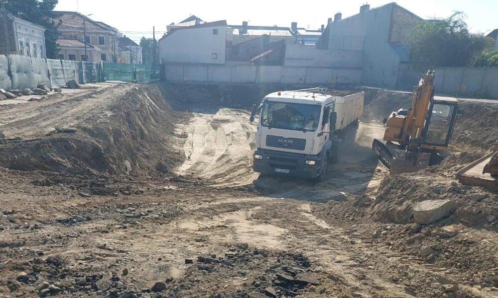 Praf în exces pe șantierul noului corp de clădire al Liceului de Arte