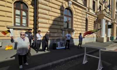 Manele cu dedicații pentru Călin Georgescu