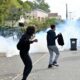 Violențe fără precedent în școlile din Franța: Profesori stropiți cu benzină și incendii la licee