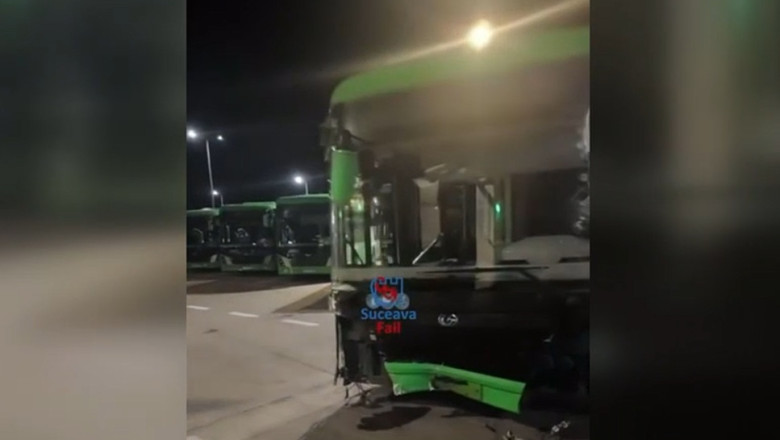 Mașini distruse, un stâlp doborât - pagubele produse de un șofer de autobuz prins băut la volan