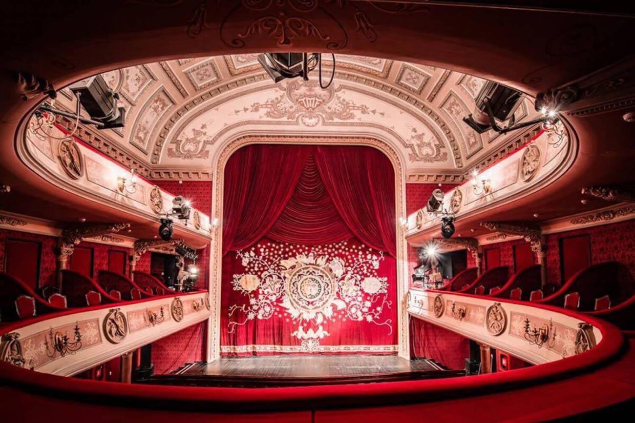 Teatrul „Maria Filotti” Brăila: programul spectacolelor din luna octombrie 2026