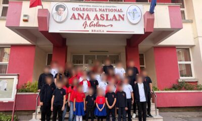 Uniforme în roșu și albastru, noua identitate vizuală a Colegiului Național ”Ana Aslan”