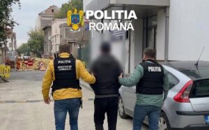 Prins și dus la închisoare unde are de executat 2 ani și 9 luni pentru furt și evadare